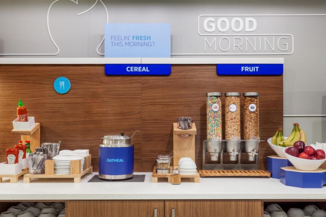Holiday Inn Express - White Marsh By Ihg Экстерьер фото